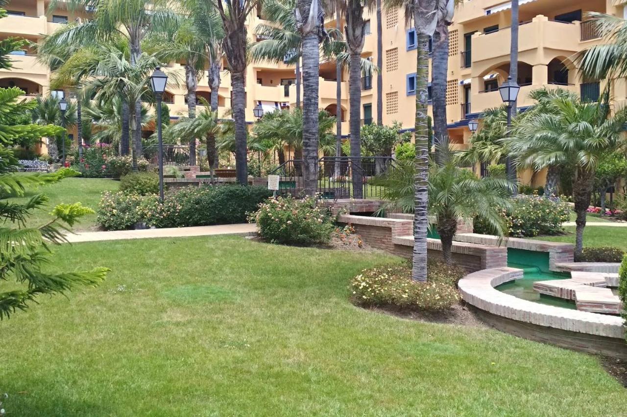Apartamento Estudio Los Naranjos De Nueva Alcantara Marbella Luaran gambar